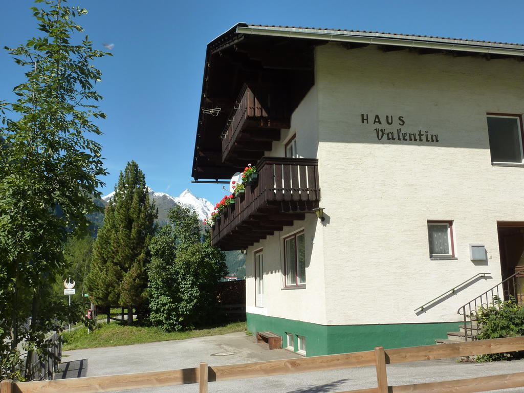 Haus Valentin Villa Heiligenblut Luaran gambar